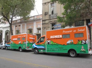 Las dos unidades en el frente de AGMER