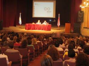 Valori y Piovani presentaron el programa de formación docente permanente.