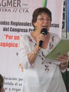 Jornadas Regionales en La Paz - Marta Zubieta, presentando los paneles.