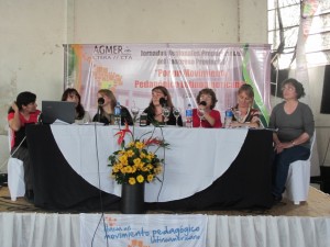 Jornadas Regionales en La Paz - Experiencias Pedagógicas - Docentes que, organizados desde la Secretaría de Educación de AGMER Concordia, realizaron proyectos educativos en distintas escuelas del departamento