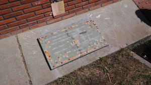 Gualeguay - Descubrimiento de una placa con el nombre de los desaparecidos en la Escuela de Comercio