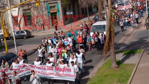 Movilización en Paraná. 