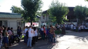 En Federal, un importante número de docentes participó de la asamblea pública convocada por la Seccional. 