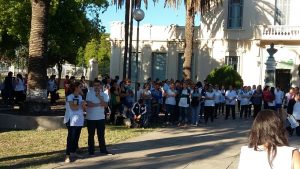 En La Paz, la asamblea abierta se realizó en la Plazoleta San Martín. 