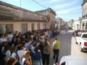 La Seccional Victoria convocó a una movilización y asamblea abierta frente a la Dirección Departamental.