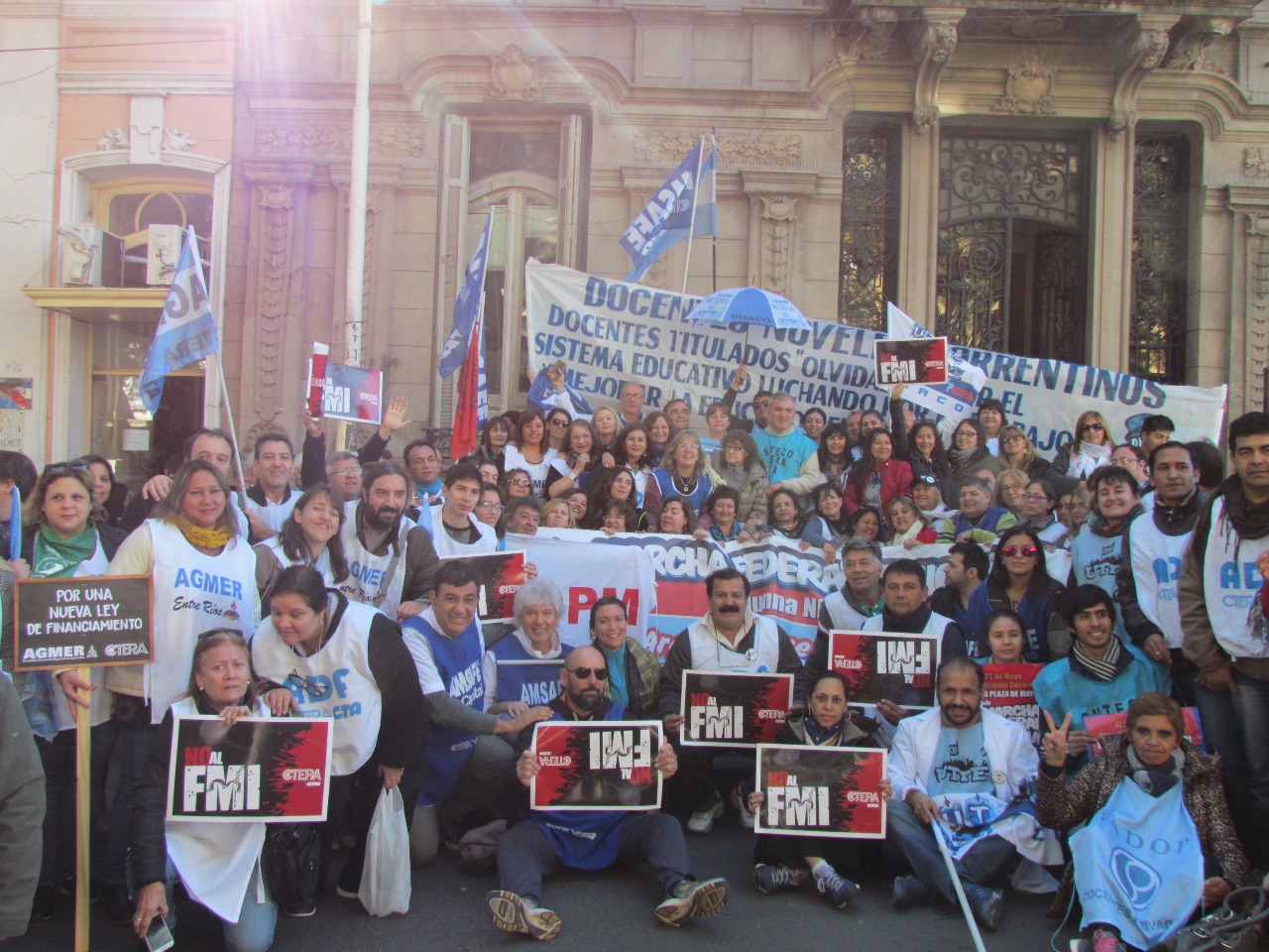 Acto central de la columna NEA de la Marcha Federa Educativa, en Paraná - 22-05-18