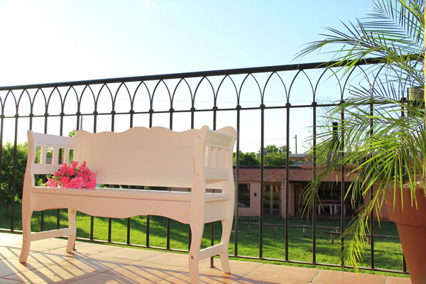 Casa Docente de Colón. Ubicación: Chacabuco 255 – (03447) 424560