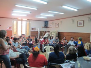 Expedición pedagógica Liga de los Pueblos libres » En AGMER Central, compartiendo experiencias con estudiantes universitarios