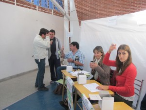 A primera hora, las acreditaciones. 