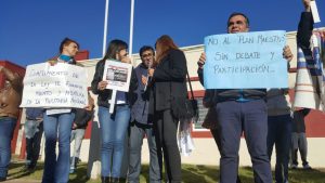  Ante funcionarios de Nación, AGMER mostró los reclamos del sector.  